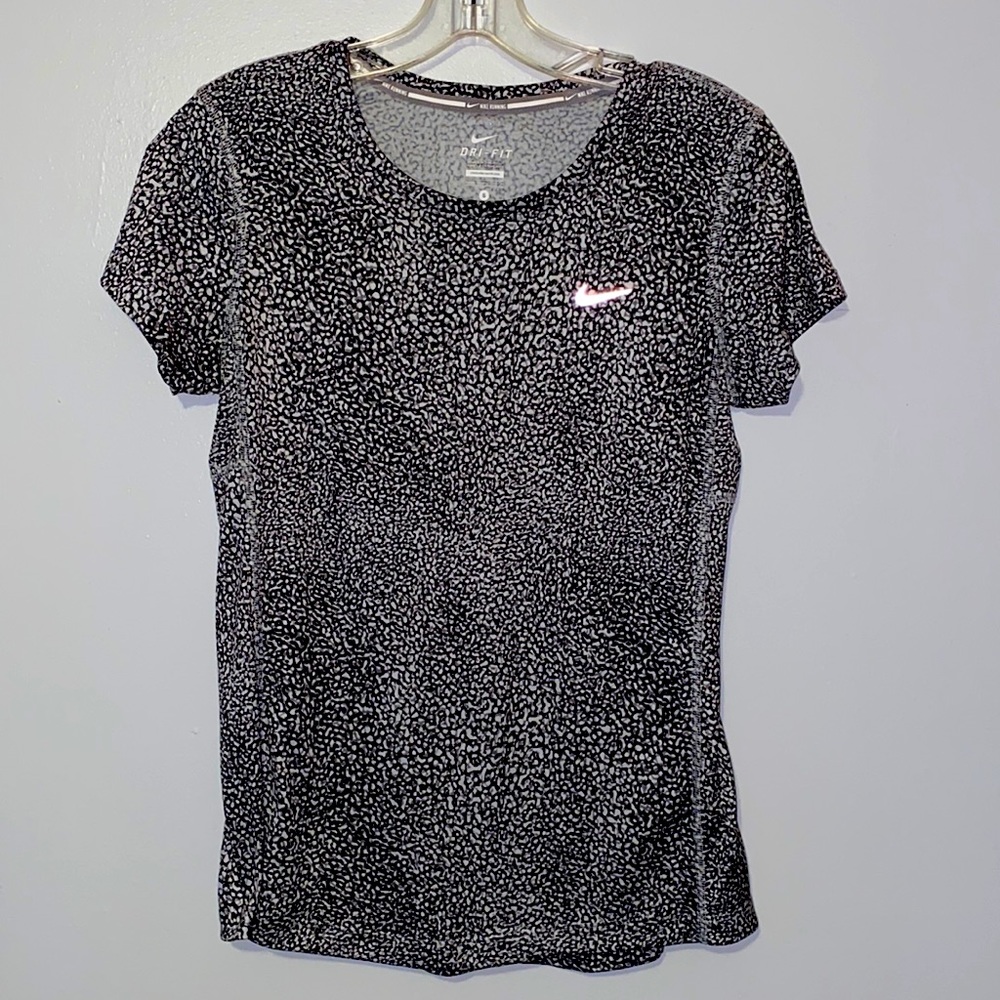 Nike Short Sleeve T-shirt Size Small